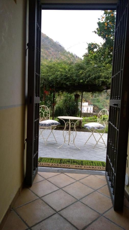 Bed and Breakfast L'Antico Giardino Виетри Экстерьер фото